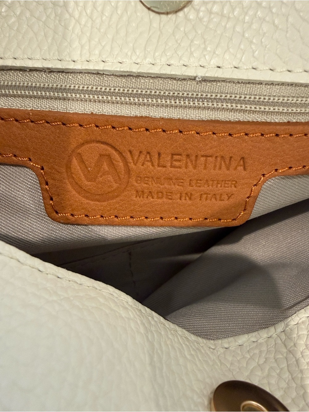 Valentina Italian white pebbled leather crossbody bag with a triple entry design - Picture 10 of 16